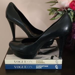 Classic Platform Pumps
